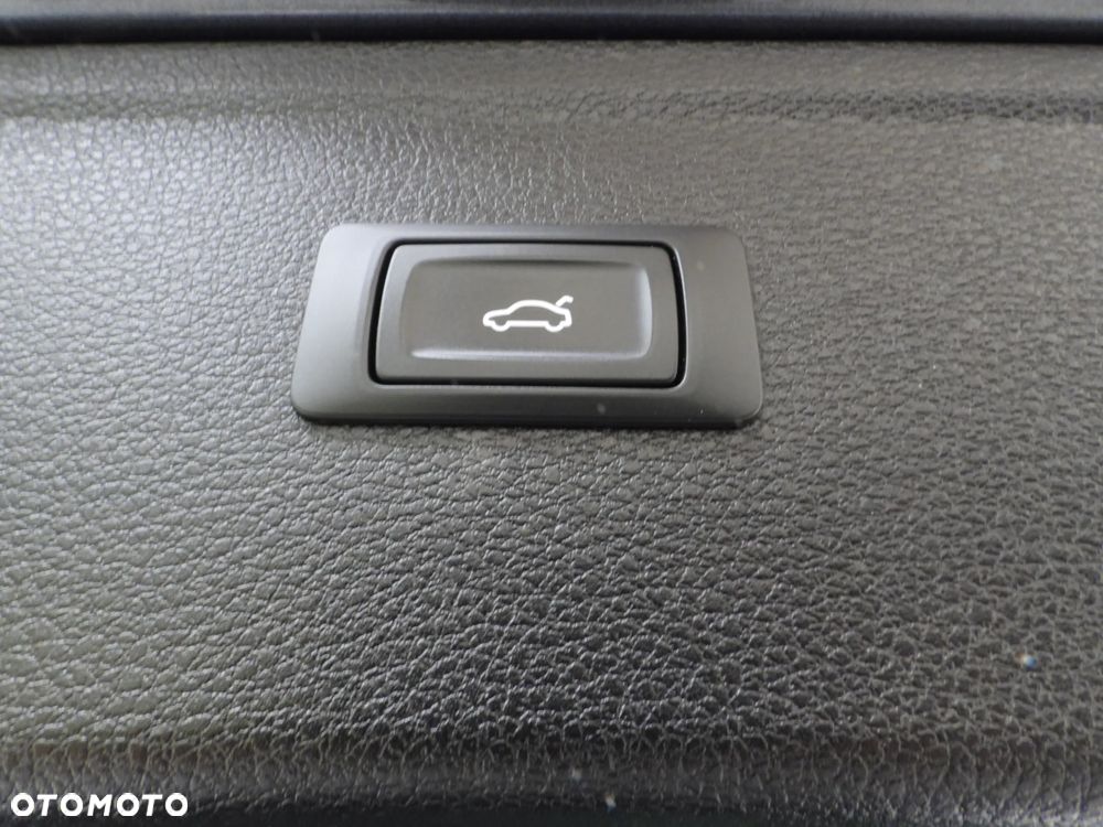 Audi Q5 40 TDI quattro S tronic S line - 32