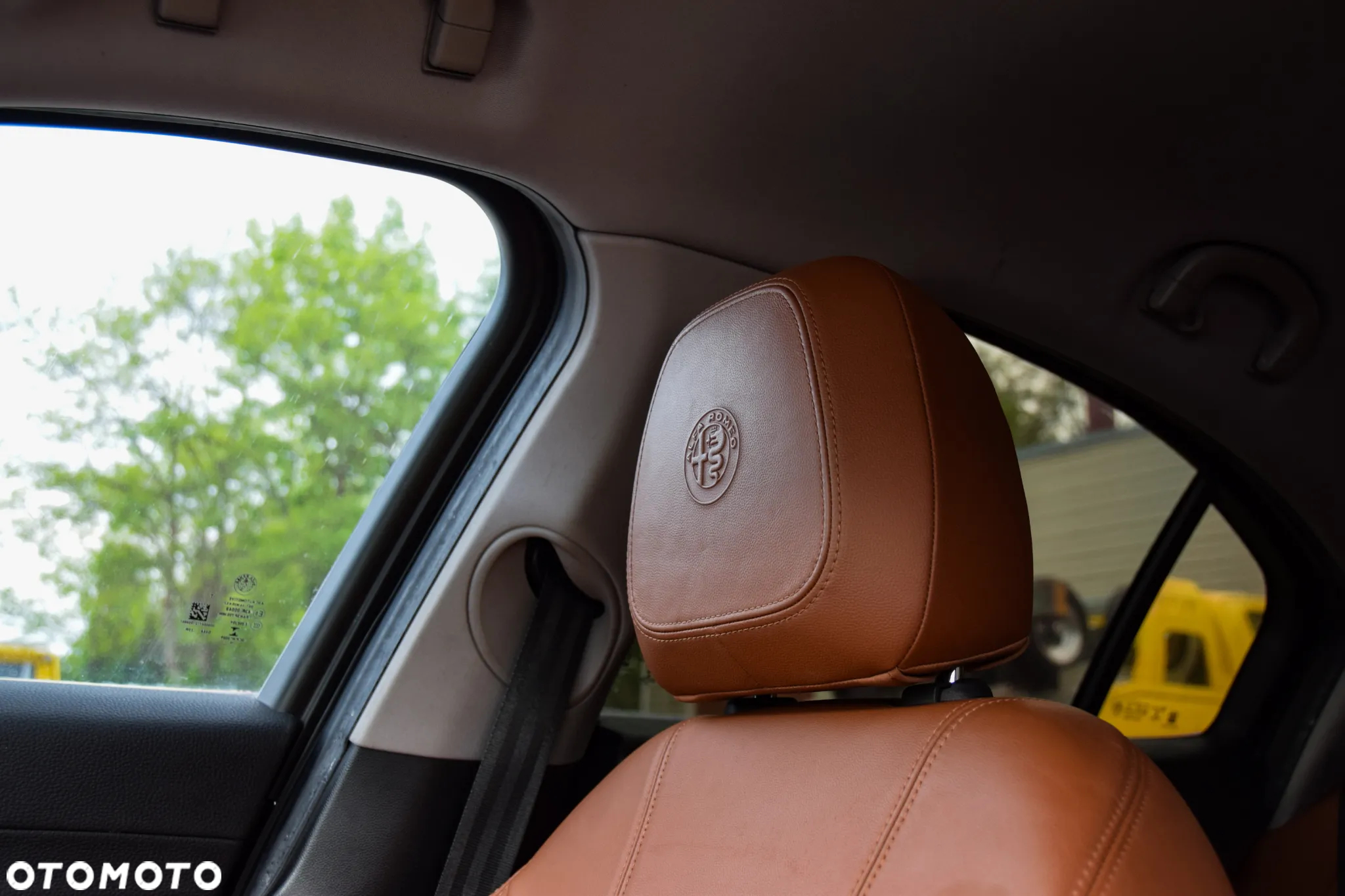 Alfa Romeo Giulia 2.0 Turbo 16V AT8-Q4 Estrema - 15