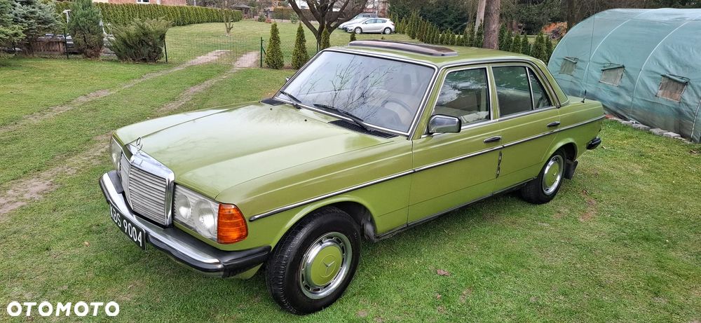 Mercedes-Benz 280 - 9