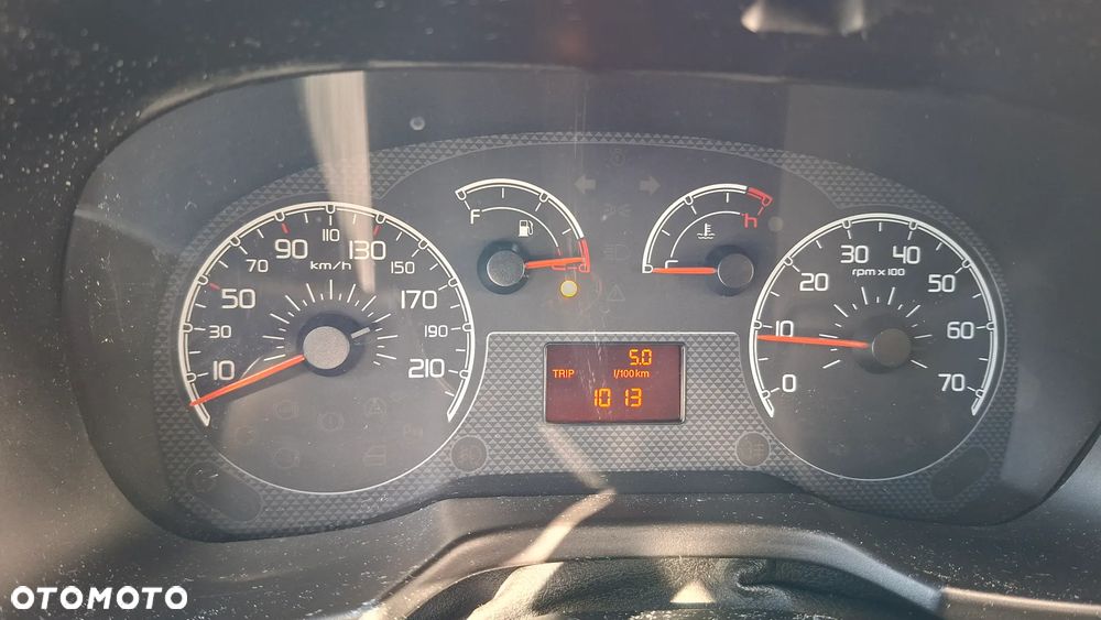 Fiat Fiorino Kombi Elegant - 4