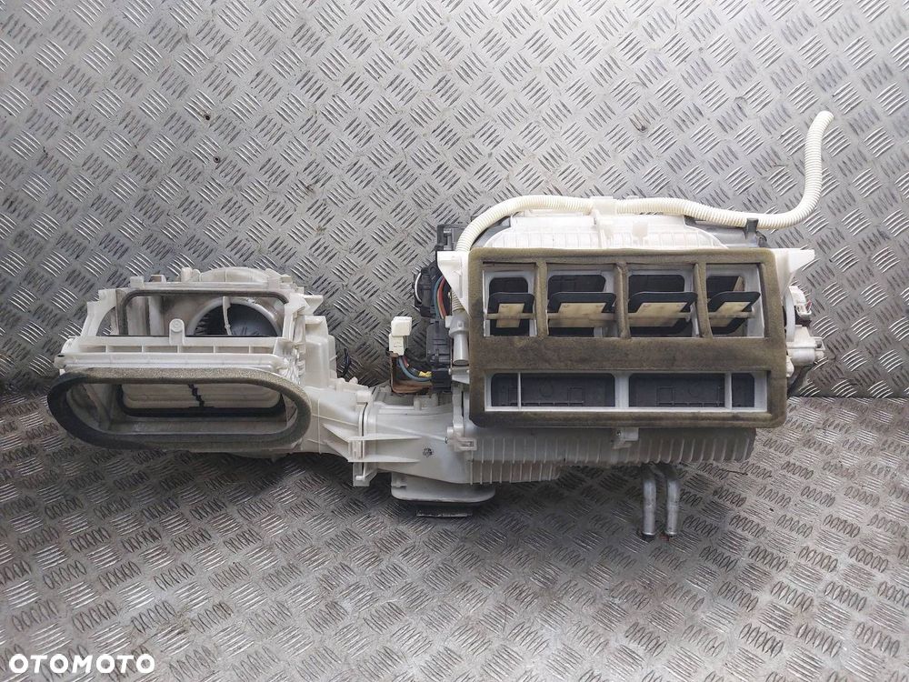 OBUDOWA NAGRZEWNICY SUBARU LEGACY V 72100AJ290 272700-5290 - 1