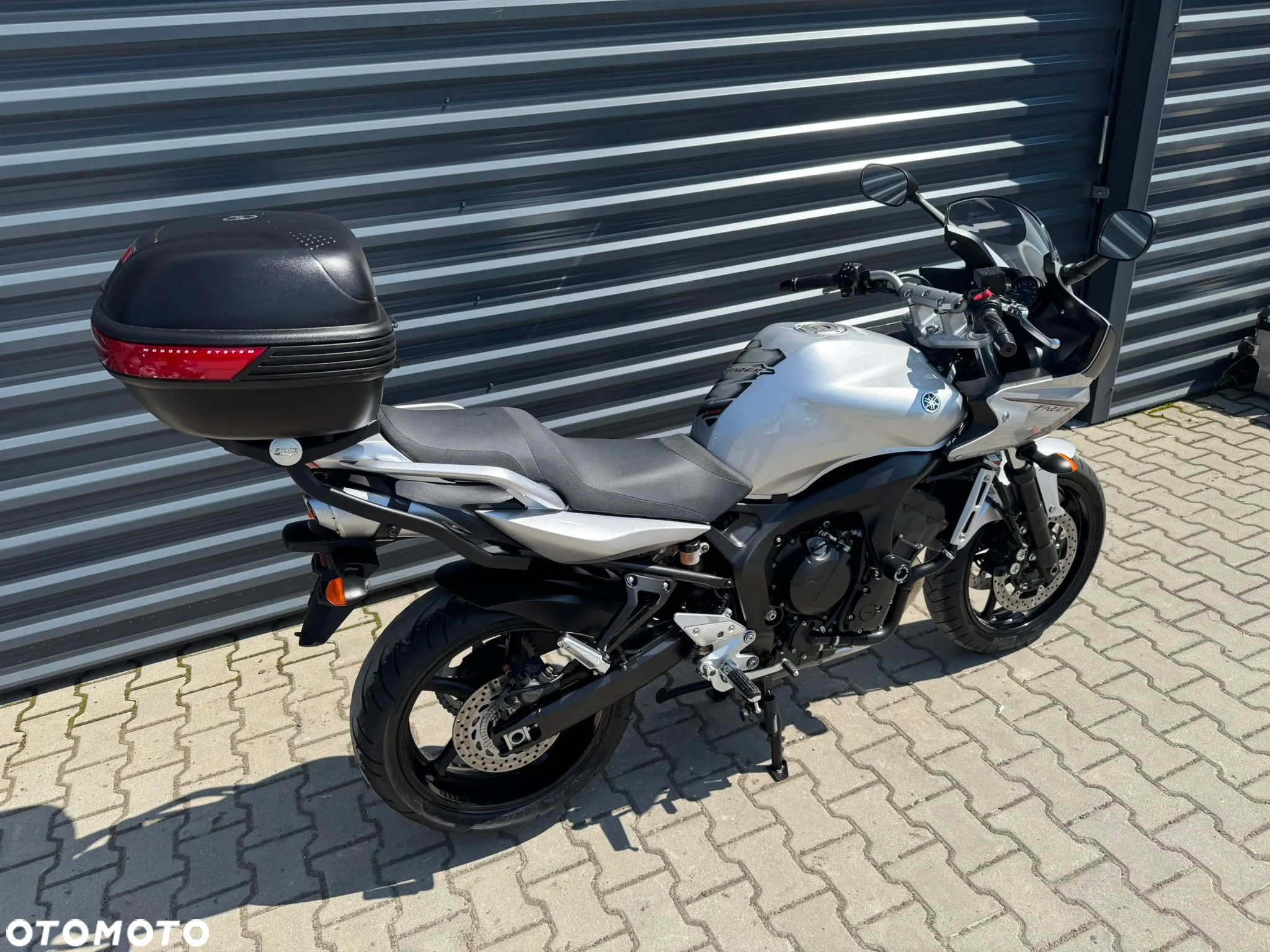 Yamaha FZ6 - 6