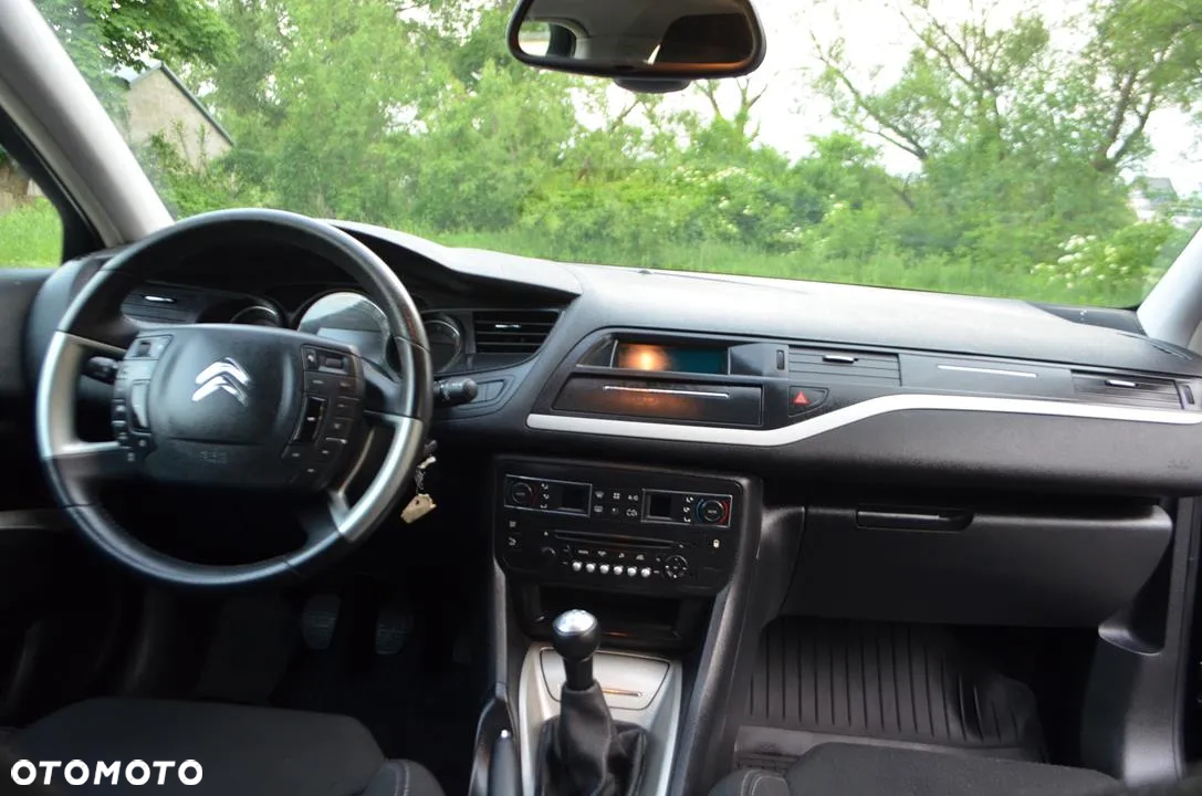 Citroën C5 Tourer HDi 115 FAP Business Class - 28