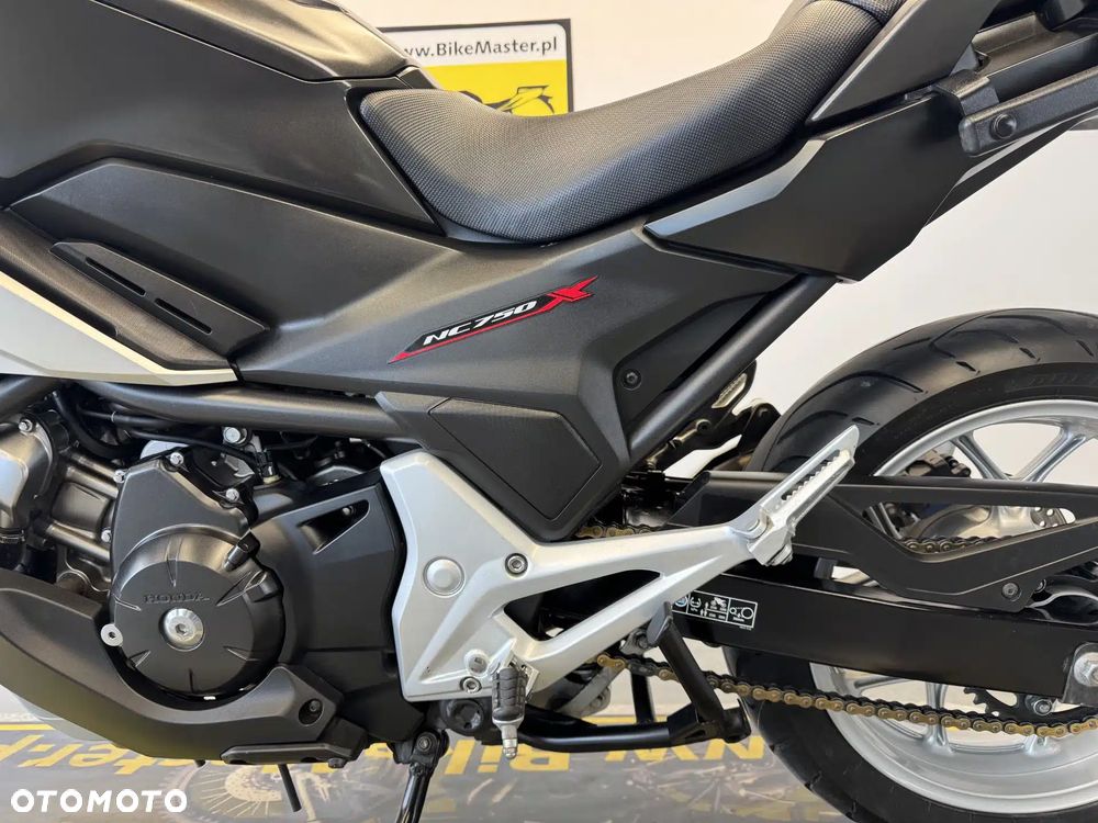 Honda NC - 23