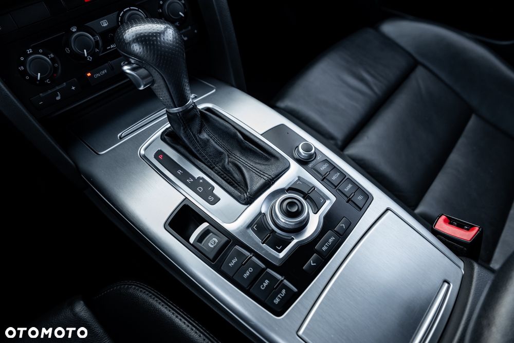 Audi A6 Avant 3.0 TDI Quattro Tiptronic - 32