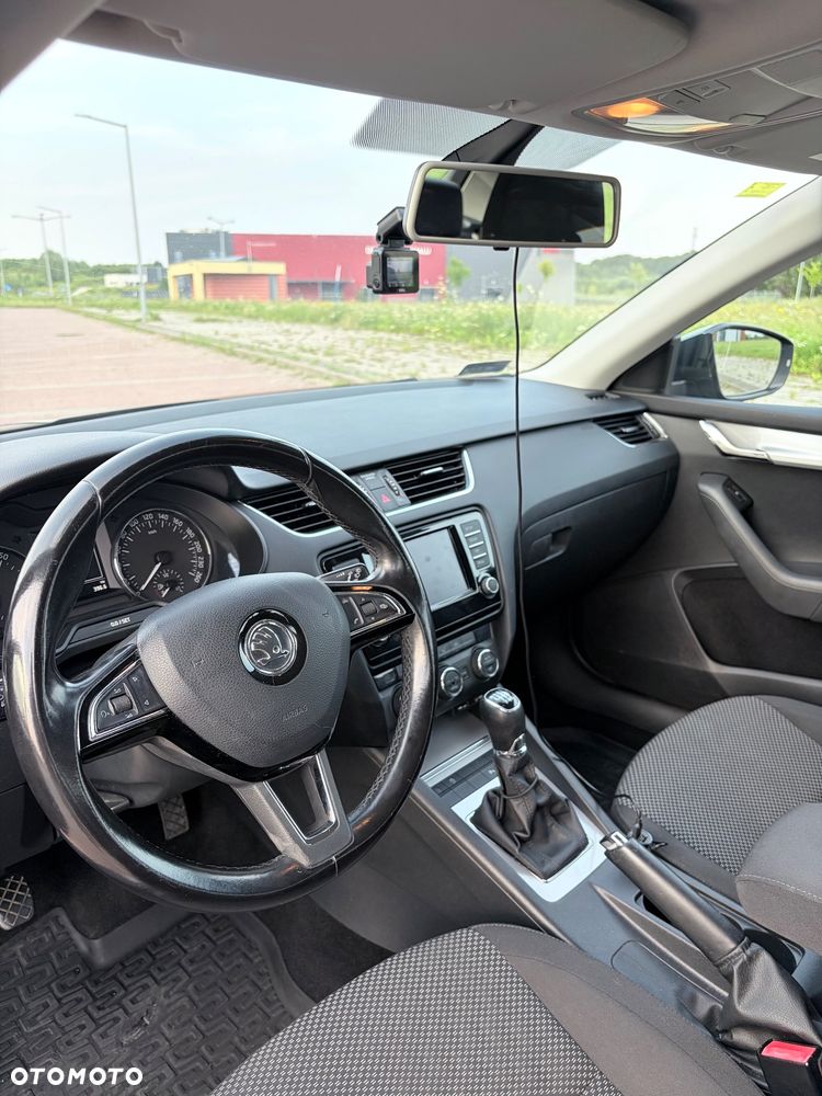 Skoda Octavia 1.4 TSI Ambition - 17