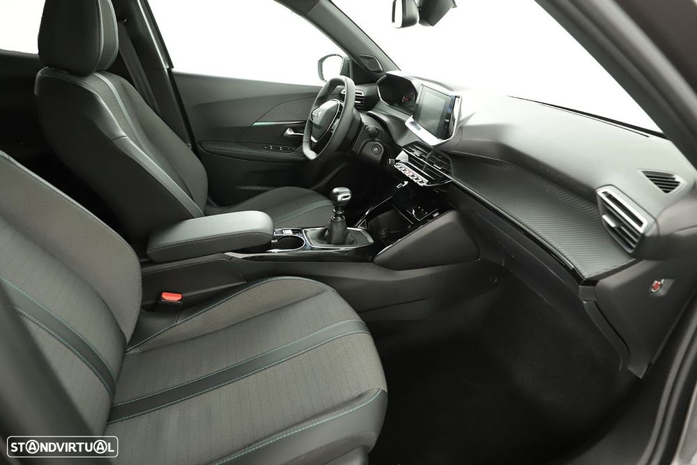 Peugeot 2008 1.2 PureTech Allure - 22