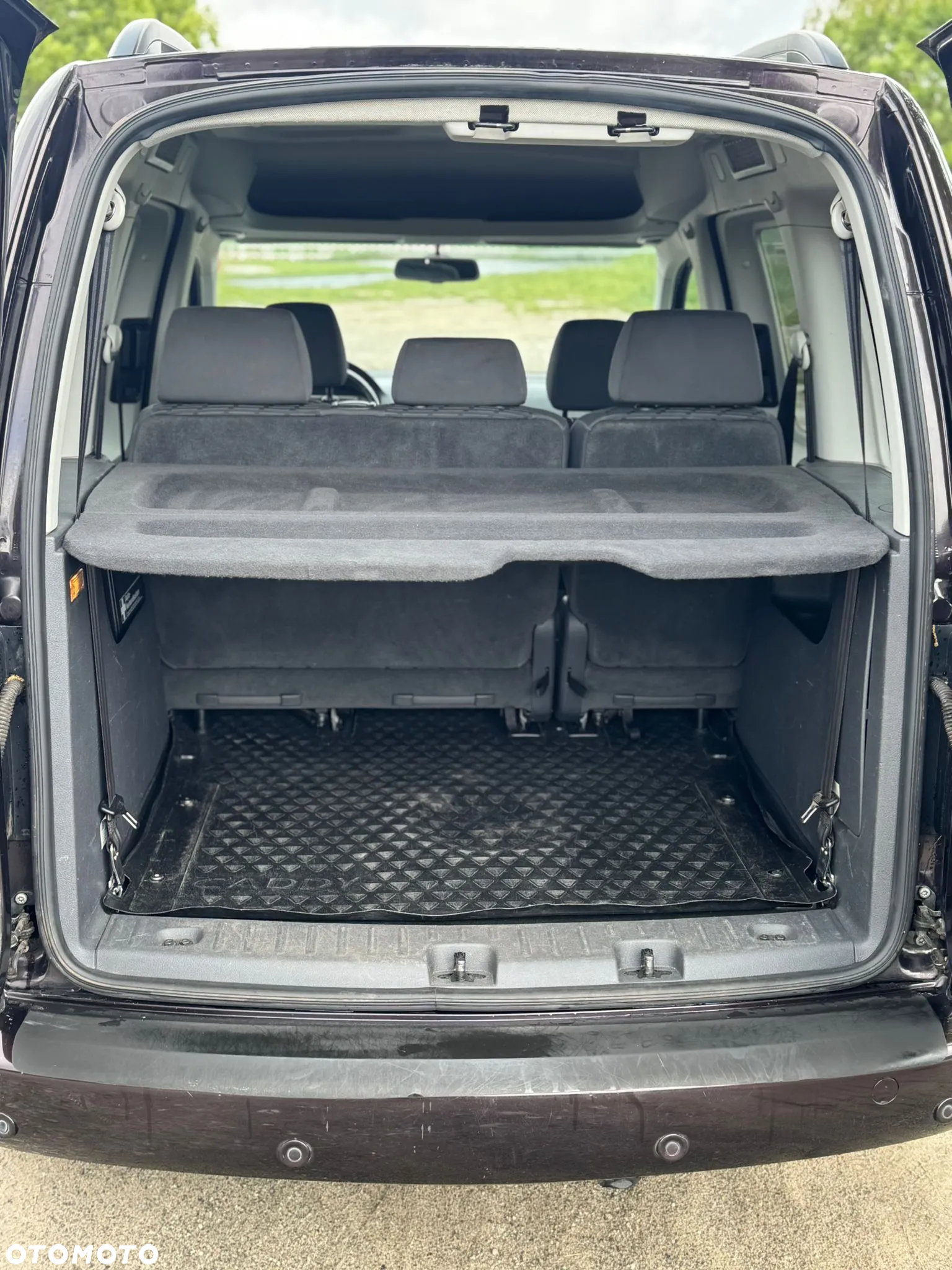Volkswagen Caddy 1.6 TDI Comfortline Edition DSG - 12