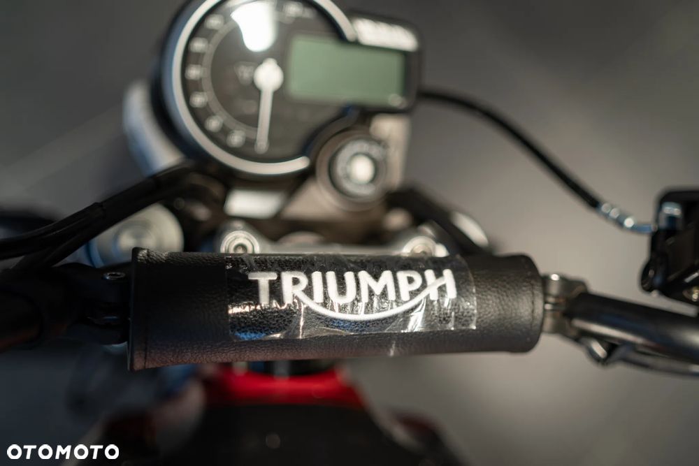 Triumph Scrambler - 15