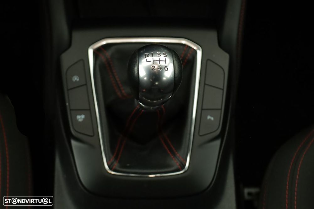 Ford Kuga 1.5 TDCi EcoBlue ST-Line - 14