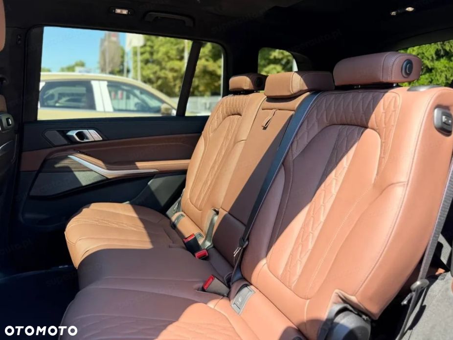 BMW X7 xDrive40d mHEV M Sport sport - 17