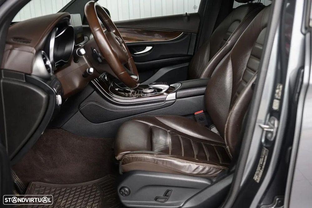 Mercedes-Benz GLC 250 d AMG Line 4-Matic - 26