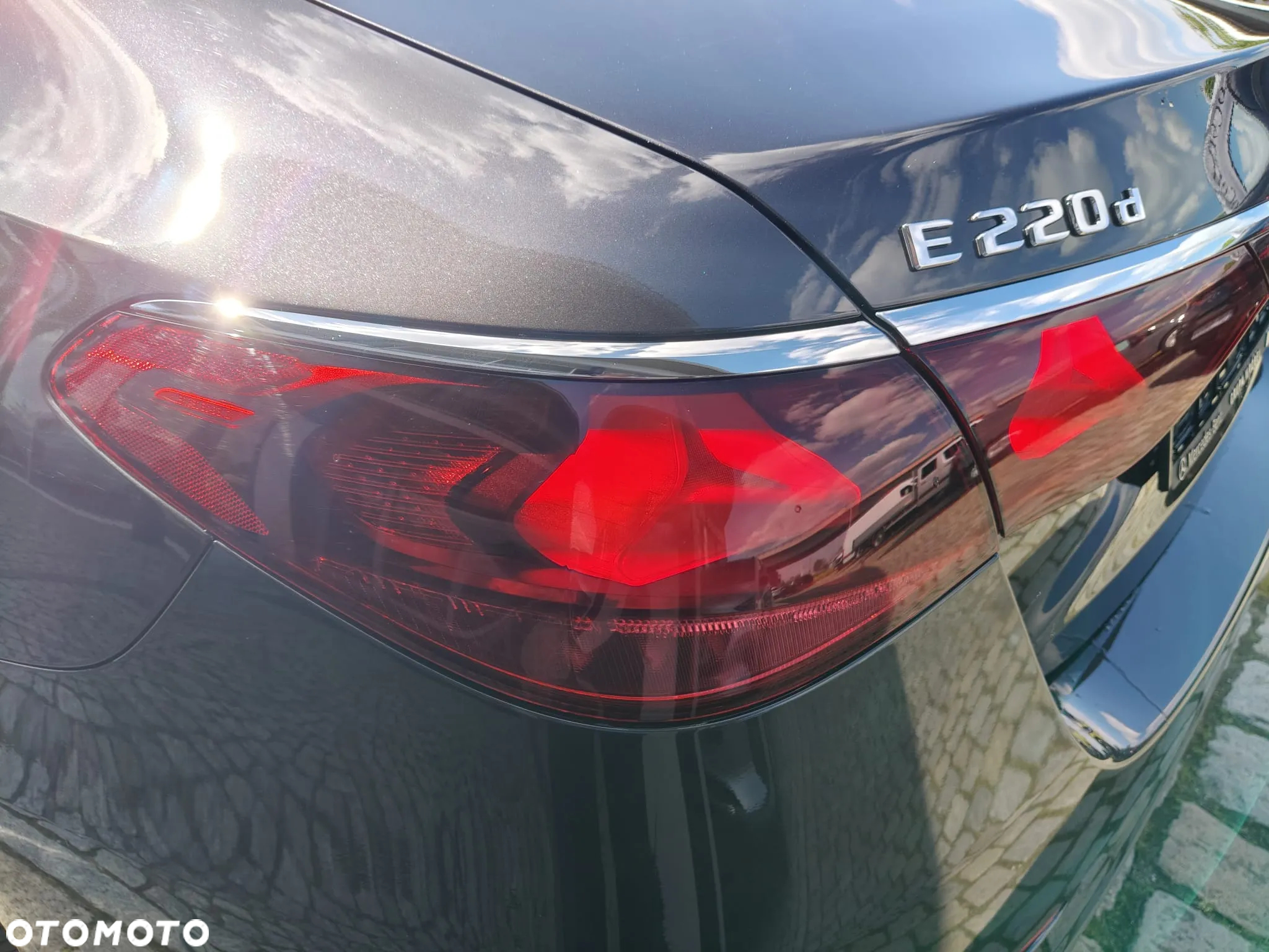 Mercedes-Benz Klasa E 220 d mHEV 4-Matic AMG 9G-Tronic - 11