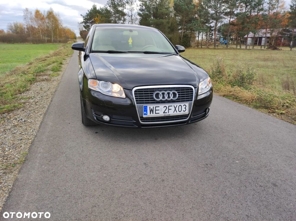 Audi A4 Limousine - 2