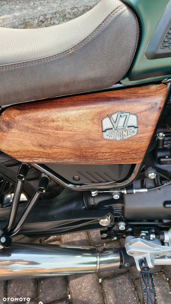 Moto Guzzi V7 - 10