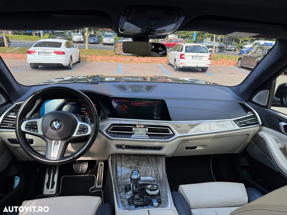 BMW X7 M50d - 9