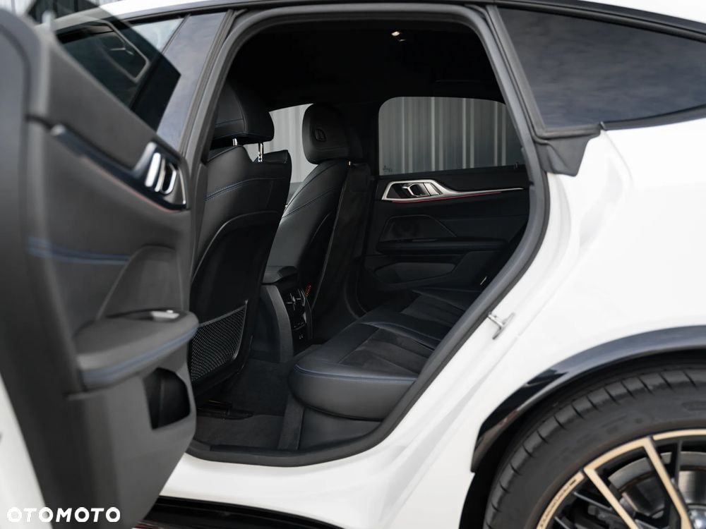 BMW i4 80.7kWh eDrive 40 M Sport - 39