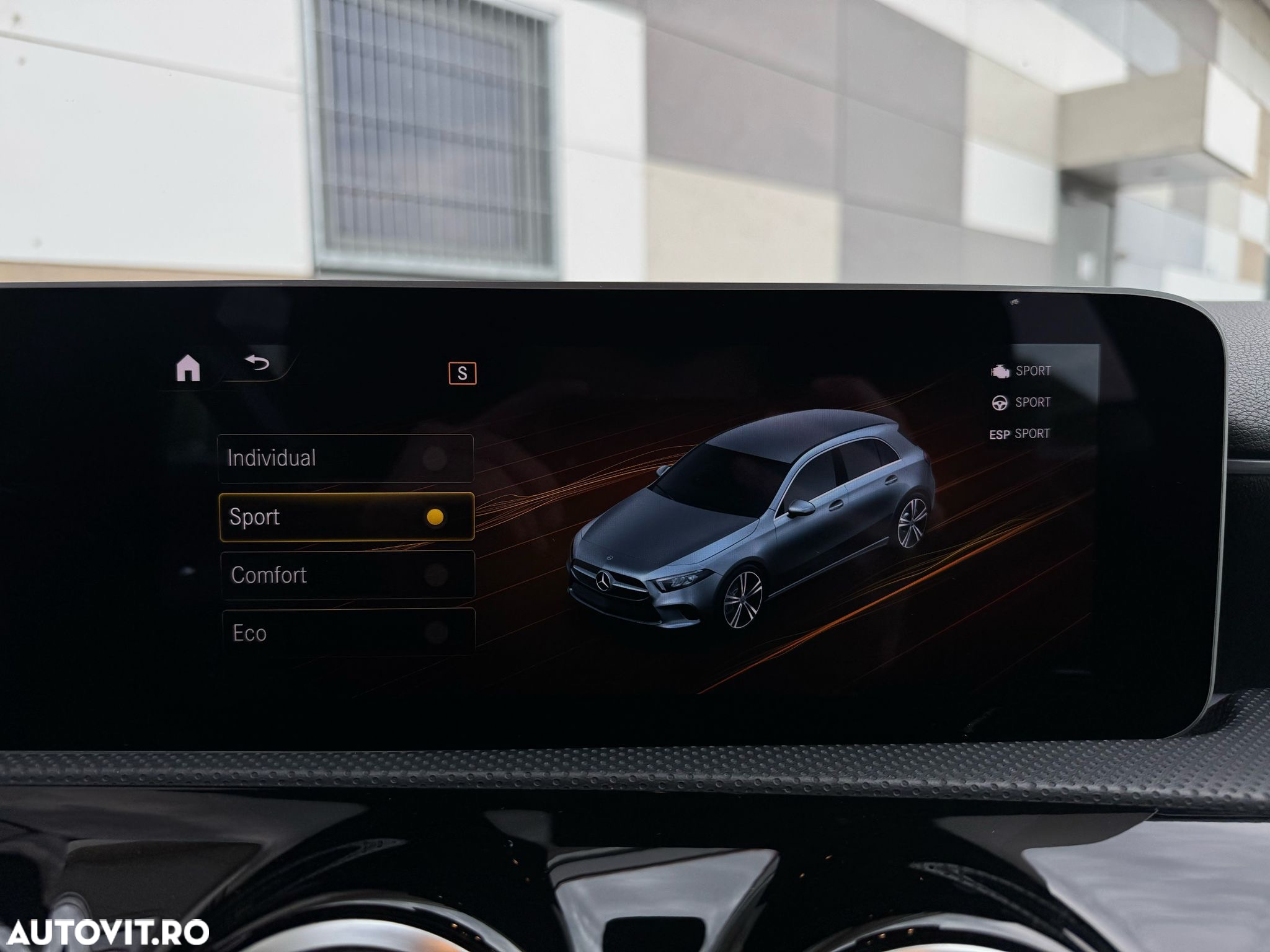Mercedes-Benz A 180 d 7G-DCT AMG Line - 24