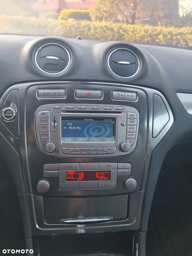 Ford Mondeo 2.0 TDCi Titanium S - 12