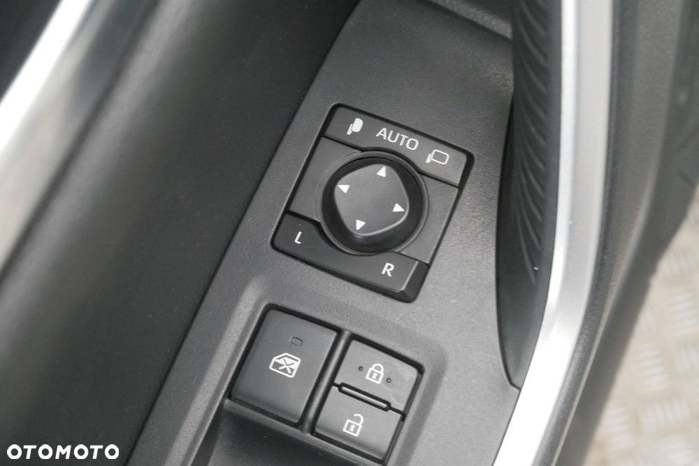 Toyota RAV4 - 30