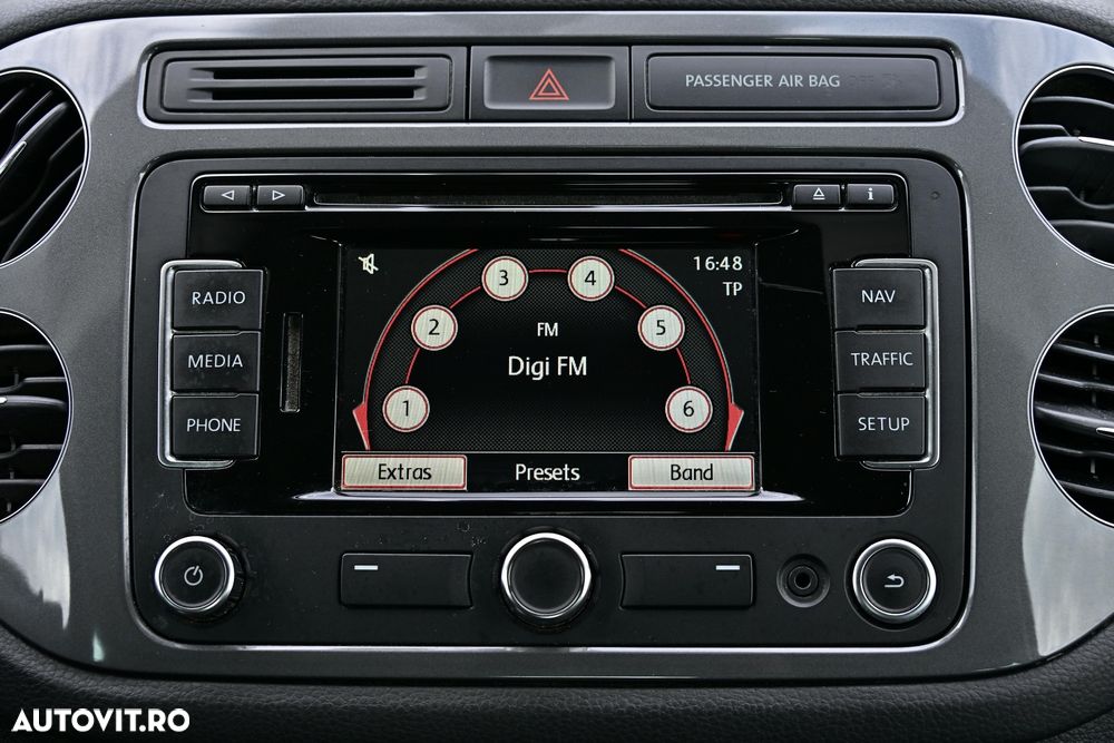 Volkswagen Tiguan 2.0 TDI 4Motion DSG Track & Style - 16