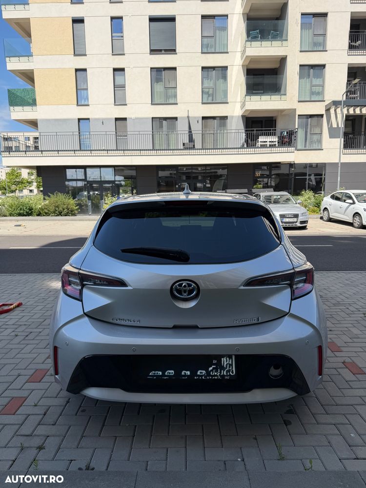 Toyota Corolla - 4