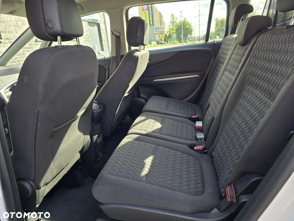 Opel Zafira 2.0 CDTI Cosmo - 25