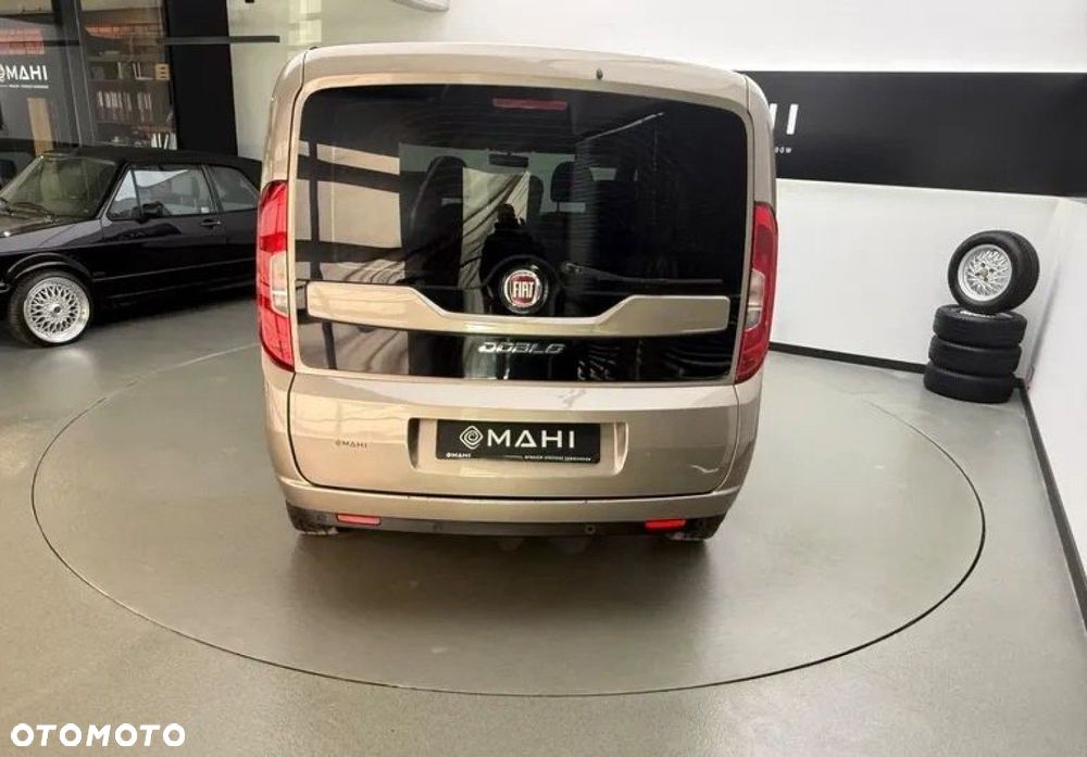 Fiat Doblo 1.4 16V Start&Stopp MyLife Family - 9