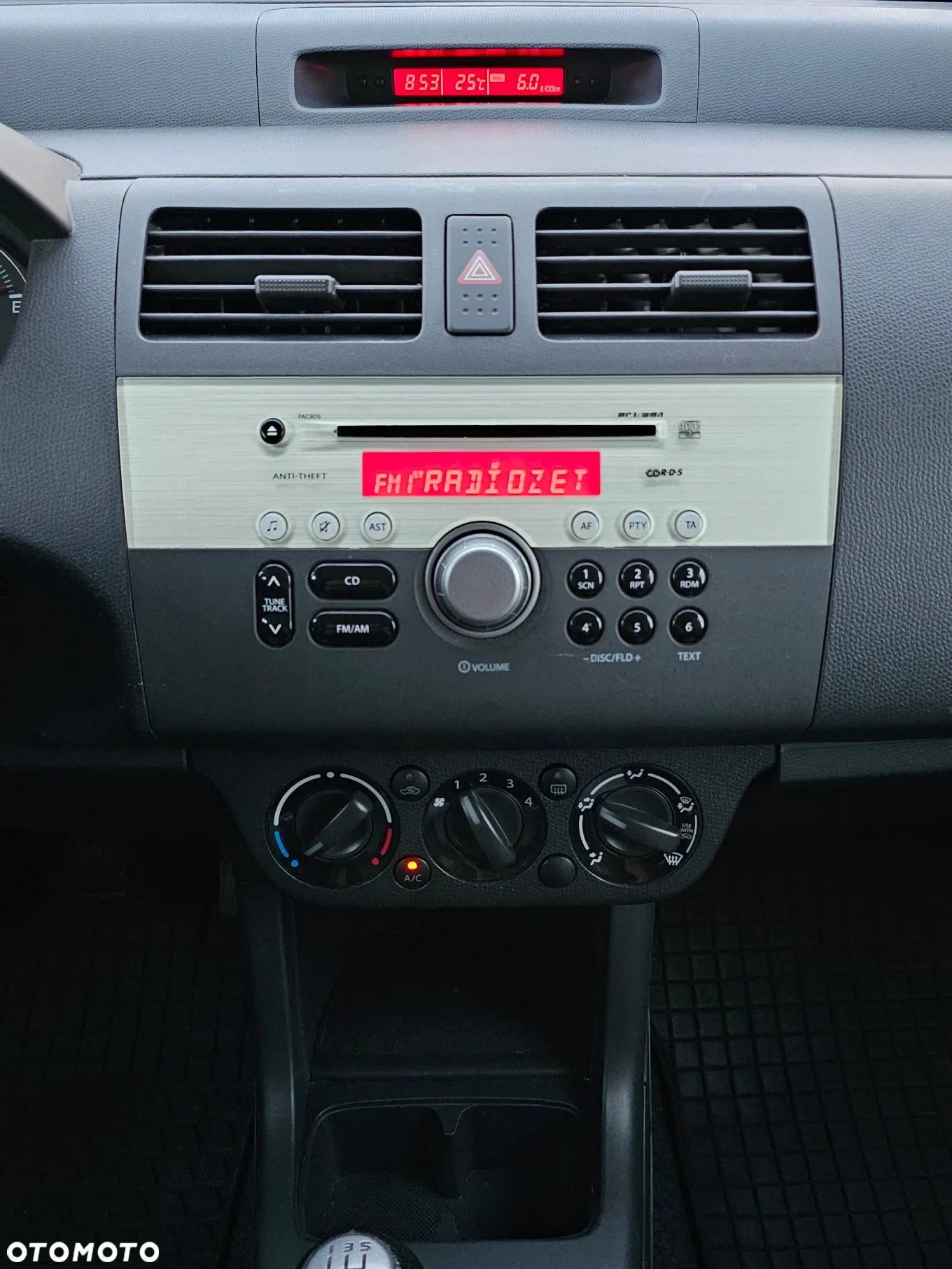 Suzuki Swift 1.3 GLX / Comfort - 22