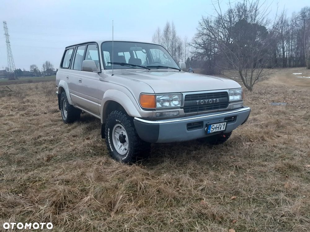 Toyota Land Cruiser - 4