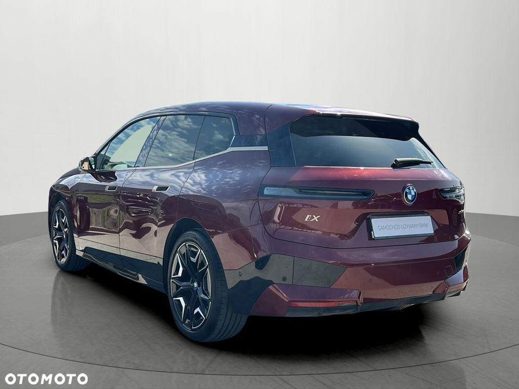 BMW iX xDrive40 76.6kWh Essence - 9