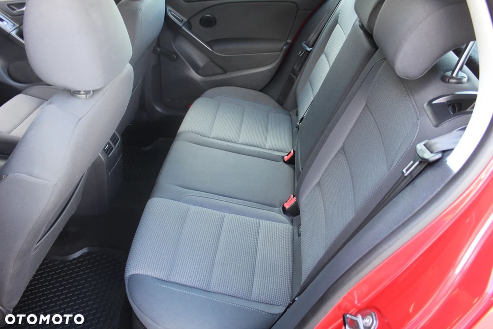 Volkswagen Golf - 21