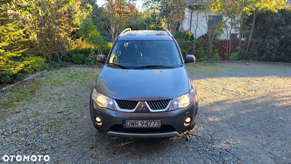 Mitsubishi Outlander - 35