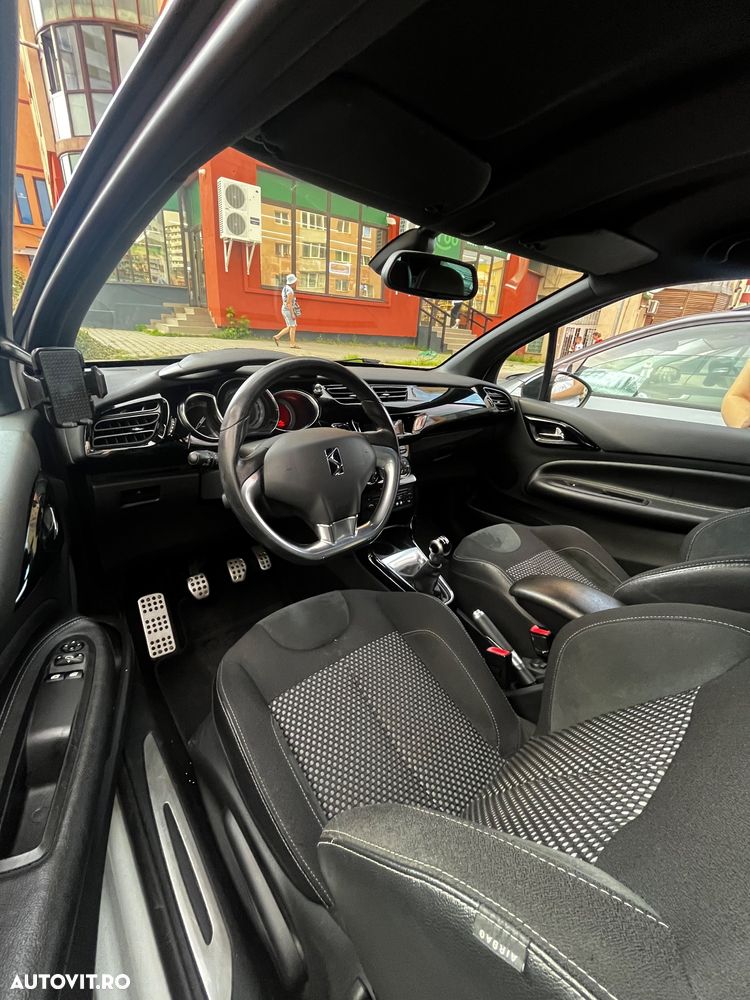 Citroën DS3 VTi 120 SoChic - 6
