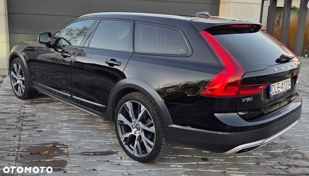 Volvo V90 Cross Country D5 AWD - 4