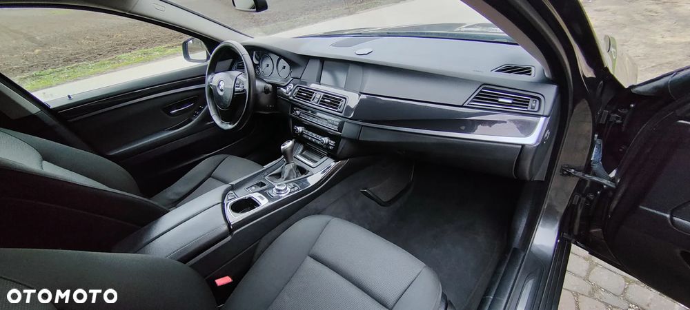 BMW Seria 5 - 24