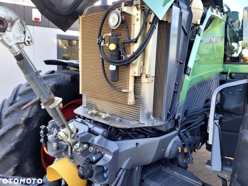 Fendt 824 VARIO Profi Plus SCR - 33