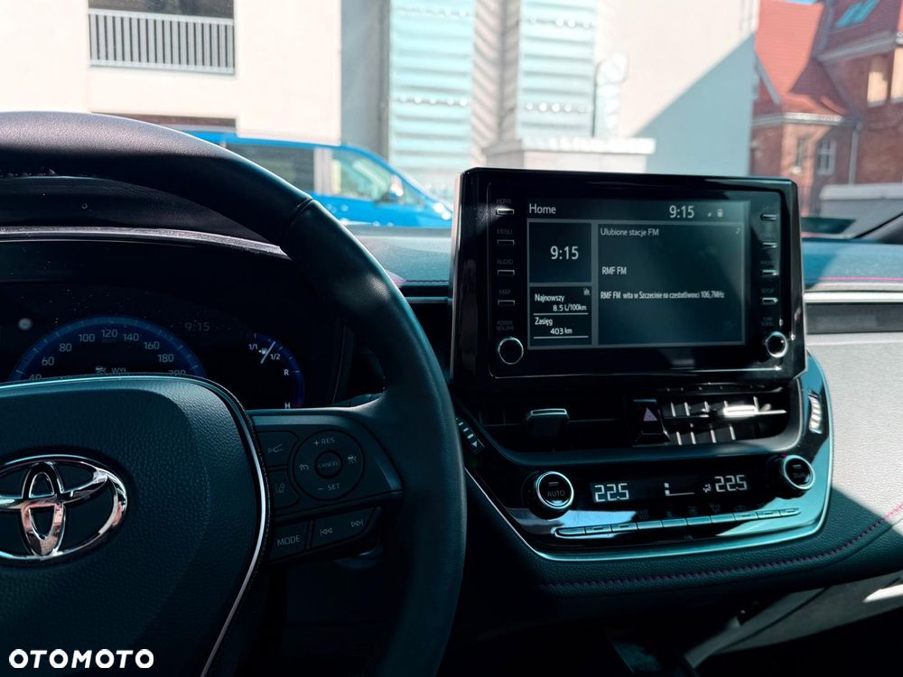 Toyota Corolla 2.0 Hybrid Executive - 8