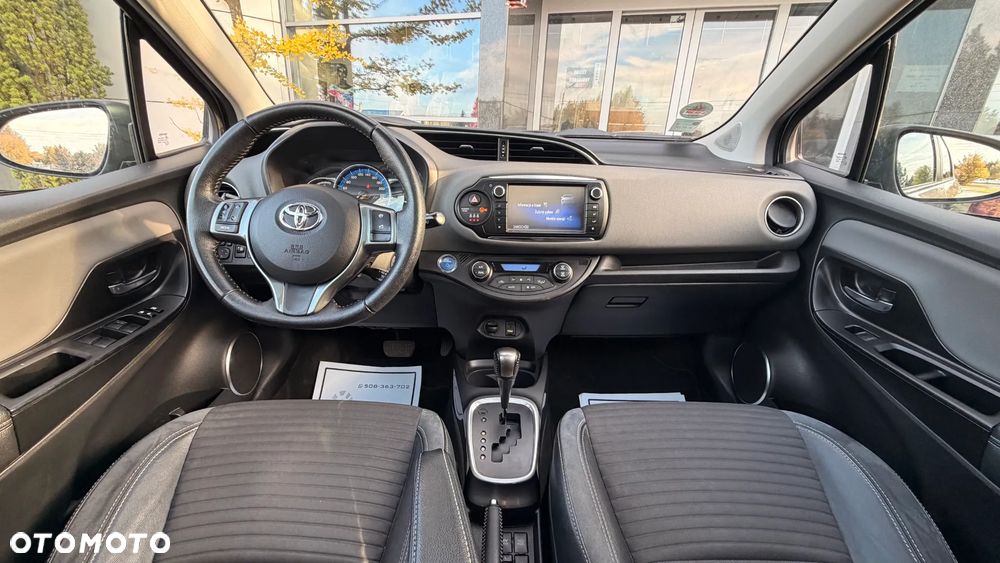 Toyota Yaris - 16