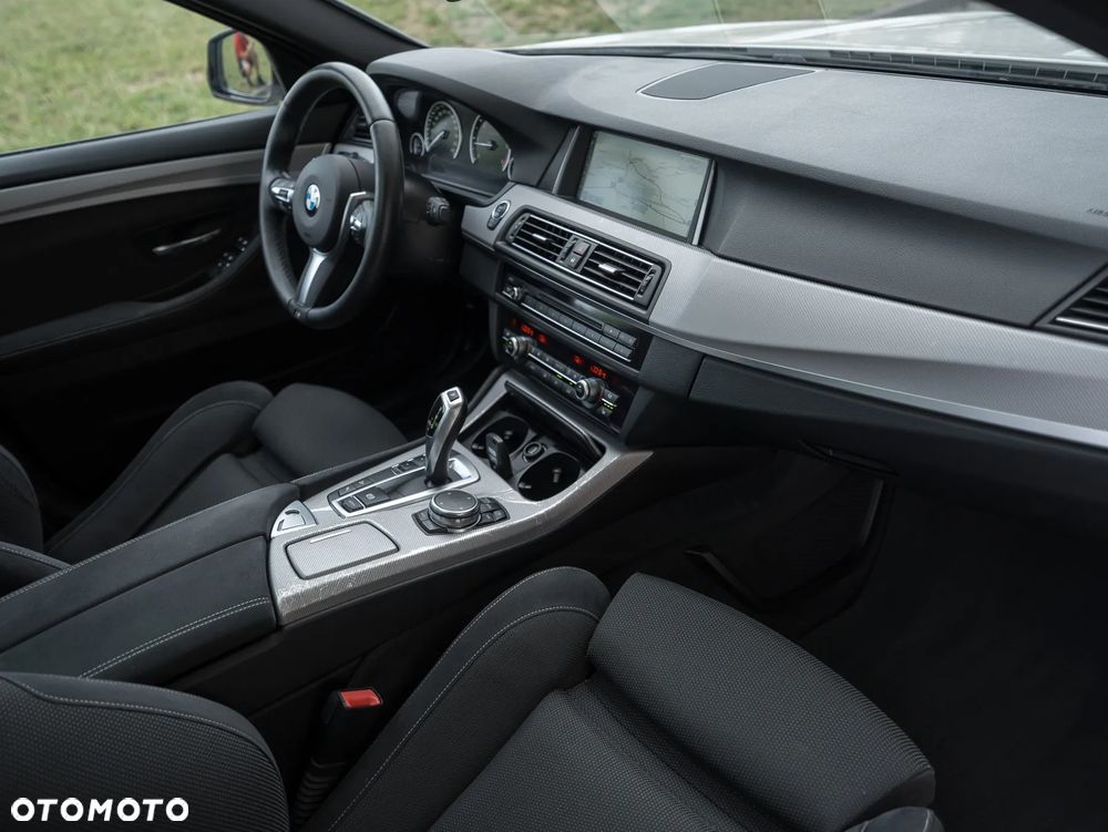 BMW Seria 5 520d M Sport Edition - 29