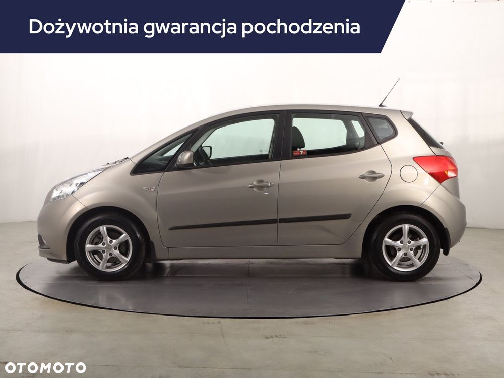 Kia Venga - 4