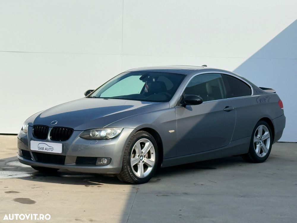 BMW Seria 3 330d xDrive DPF Aut. - 2