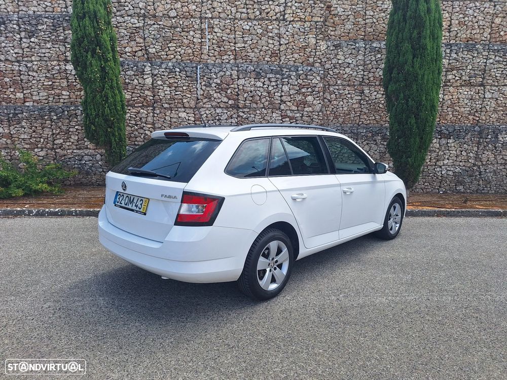 Skoda Fabia Break 1.4 TDi Ambition - 18