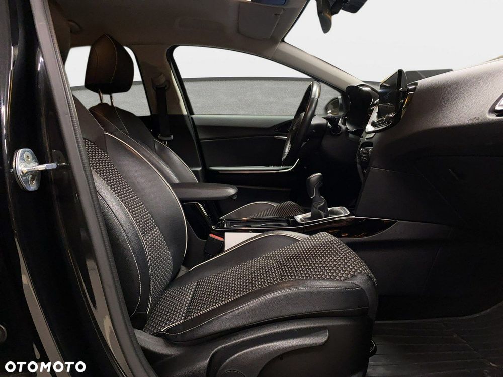 Kia XCeed - 13