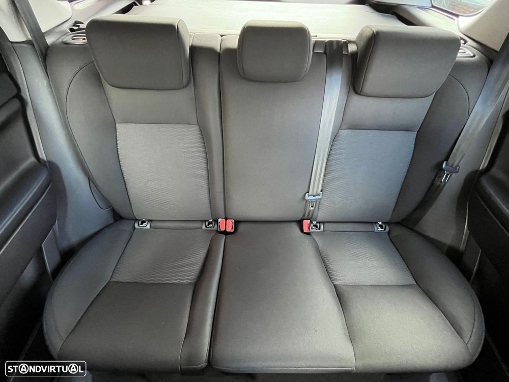 Land Rover Discovery Sport 2.0 TD4 SE - 15