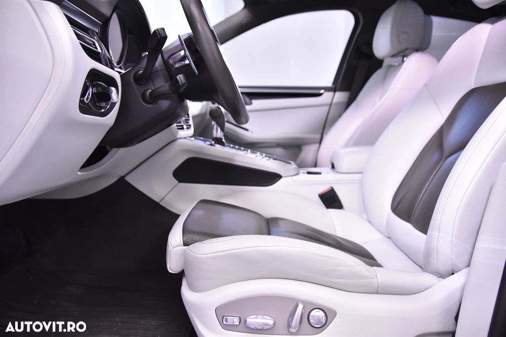 Porsche Macan S - 22