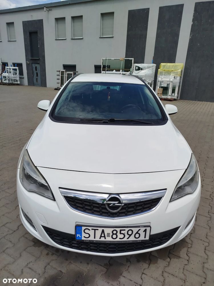 Opel Astra 1.4 Turbo 150 Jahre - 5