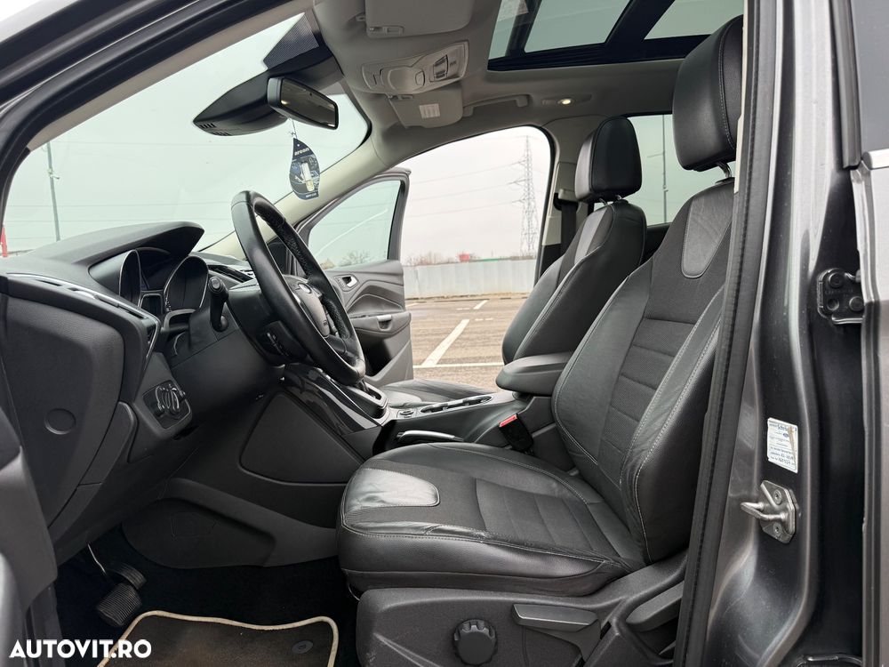 Ford Kuga 2.0 TDCi 4WD Powershift Titanium - 25