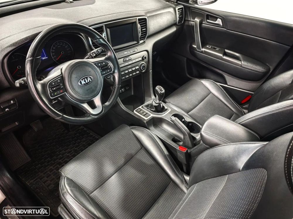 Kia Sportage 1.6 CRDi ISG SX - 20