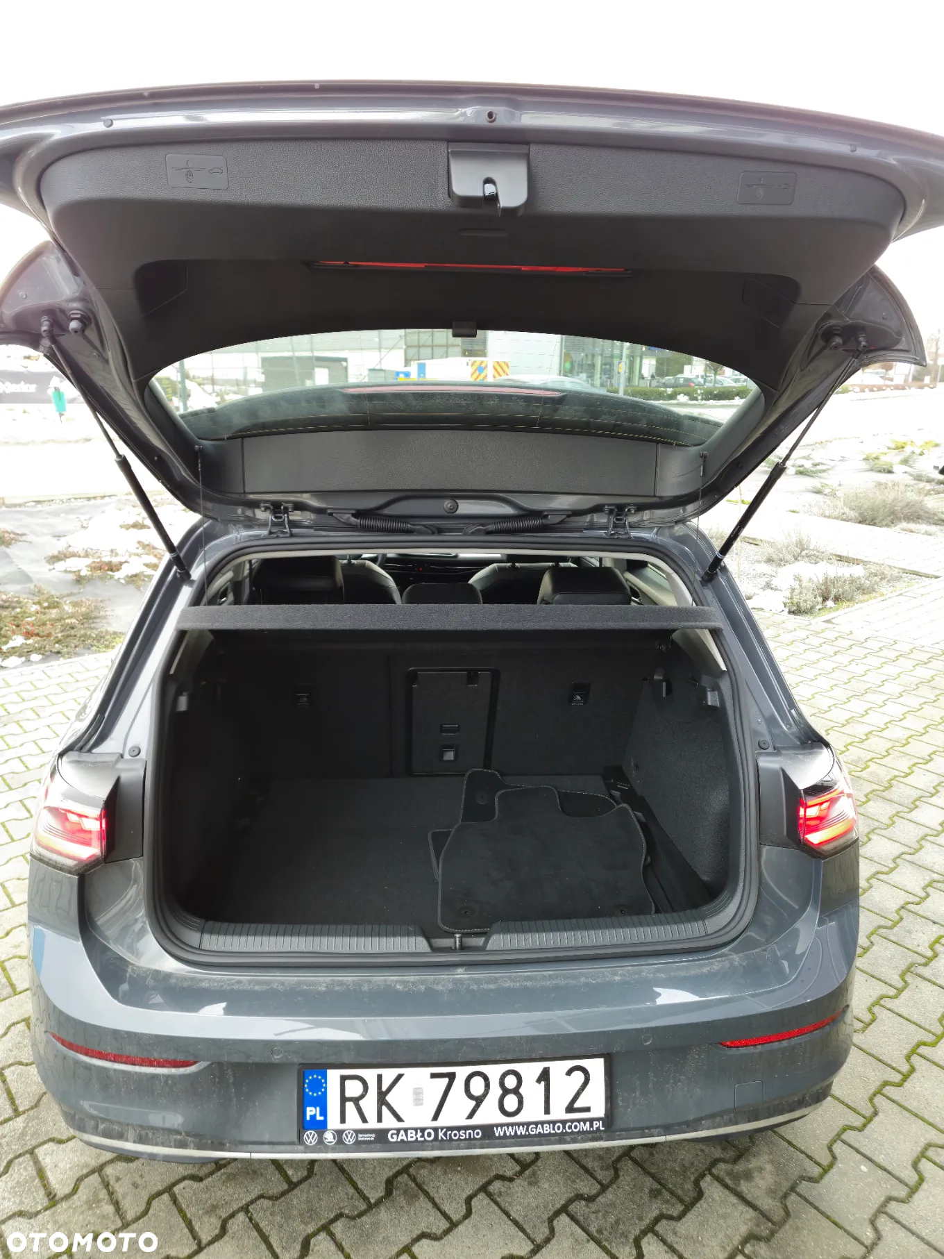 Volkswagen Golf - 11